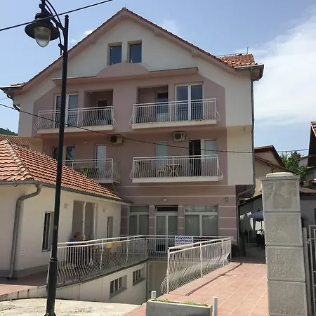 Lux Apartman Soko Banja